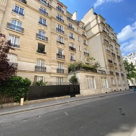Elegant 3 Bedroom Next To Seine River, 16, By Easyflat Apartment